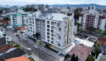 Duplex semi-mobiliado de alto padrão com 3 quartos sendo 2 suítes em Capoeiras - Florianópolis - SC