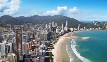 APARTAMENTO FRENTE MAR DE 3 SUITES