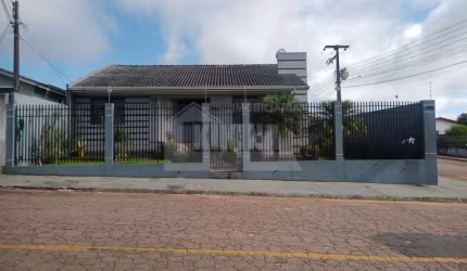 Casa Residencial com 3 quartos  à venda, 200.00 m2 por R$420000.00  - Neves - Ponta Grossa/PR