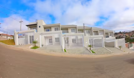 Sobrado com 3 quartos  à venda, 114.00 m2 por R$540000.00  - Oficinas - Ponta Grossa/PR
