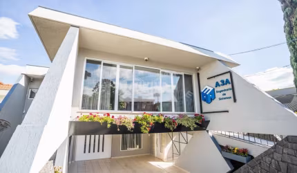 Casa Comercial com 5 quartos  à venda, 560.00 m2 por R$2900000.00  - Jardim Carvalho - Ponta Grossa/PR