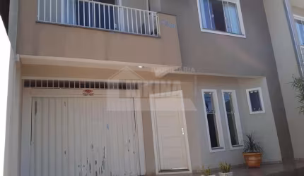 Sobrado com 3 quartos  à venda, 166.00 m2 por R$740000.00  - Orfas - Ponta Grossa/PR
