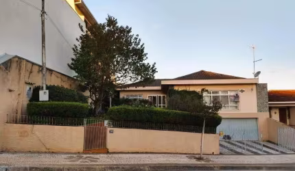 Casa Residencial com 2 quartos  à venda, 200.00 m2 por R$850000.00  - Uvaranas - Ponta Grossa/PR