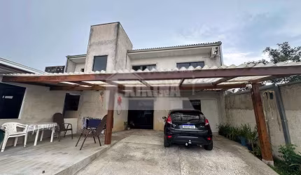 Sobrado com 3 quartos  à venda, 150.00 m2 por R$750000.00  - Jardim Carvalho - Ponta Grossa/PR