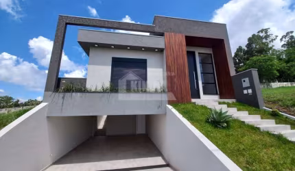 Casa Residencial com 3 quartos  à venda, 193.00 m2 por R$1280000.00  - Orfas - Ponta Grossa/PR