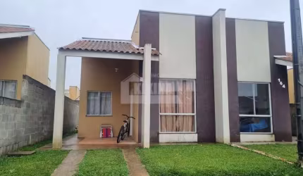 Casa Residencial com 2 quartos  à venda, 59.00 m2 por R$150000.00  - Uvaranas - Ponta Grossa/PR