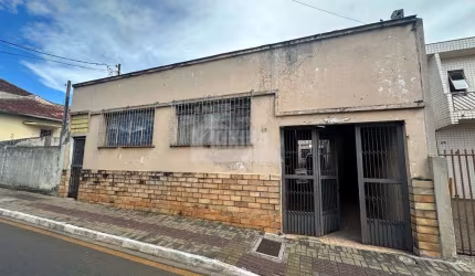 Terreno com 2 quartos  à venda, 330.00 m2 por R$550000.00  - Centro - Ponta Grossa/PR