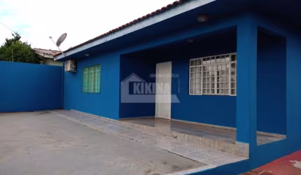 Casa Residencial com 3 quartos  à venda, 249.00 m2 por R$550000.00  - Uvaranas - Ponta Grossa/PR