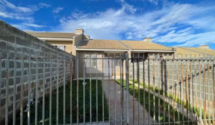 Casa Residencial com 2 quartos  à venda, 48.00 m2 por R$180000.00  - Neves - Ponta Grossa/PR