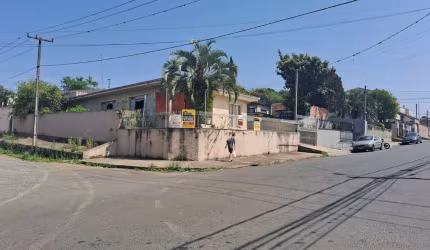 Terreno com 4 quartos  à venda, 900.00 m2 por R$1200000.00  - Oficinas - Ponta Grossa/PR