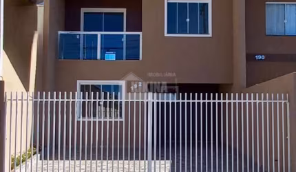 Sobrado com 4 quartos  à venda, 131.00 m2 por R$450000.00  - Uvaranas - Ponta Grossa/PR
