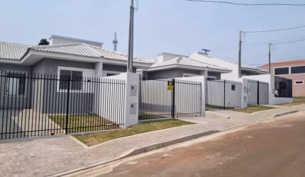 Casa Residencial com 2 quartos  à venda, 49.00 m2 por R$225000.00  - Uvaranas - Ponta Grossa/PR