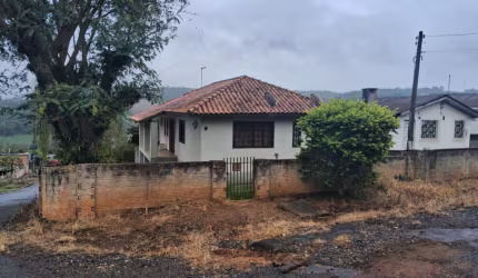 Casa Residencial com 4 quartos  à venda, 110.00 m2 por R$250000.00  - Periquitos - Ponta Grossa/PR