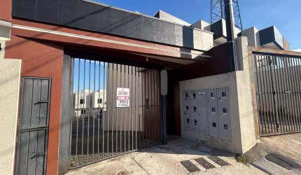 Sobrado com 3 quartos  à venda, 55.00 m2 por R$285000.00  - Uvaranas - Ponta Grossa/PR