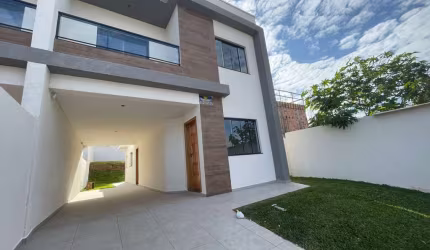 Sobrado com 3 quartos  à venda, 128.00 m2 por R$625000.00  - Jardim Carvalho - Ponta Grossa/PR