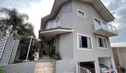 Casa Residencial com 3 quartos  à venda, 154.00 m2 por R$690000.00  - Orfas - Ponta Grossa/PR