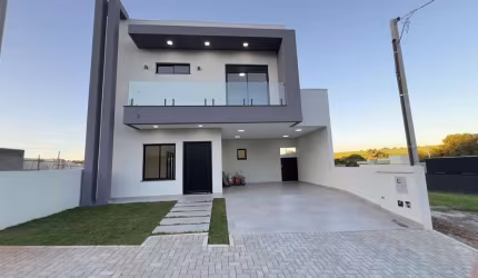 Sobrado com 3 quartos  à venda, 169.00 m2 por R$930000.00  - Jardim Carvalho - Ponta Grossa/PR