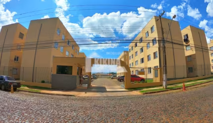 Apartamento com 3 quartos  à venda, 54.85 m2 por R$180000.00  - Colonia Dona Luiza - Ponta Grossa/PR