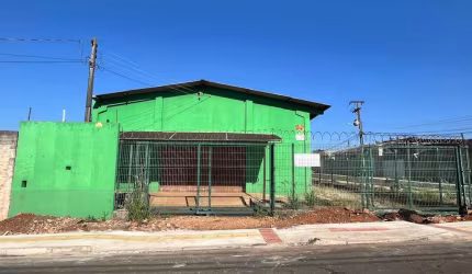 Barracão/Galpão para alugar, 200.00 m2 por R$4800.00  - Uvaranas - Ponta Grossa/PR