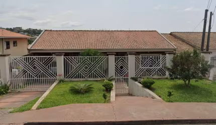 Casa Residencial com 3 quartos  à venda, 200.00 m2 por R$790000.00  - Oficinas - Ponta Grossa/PR