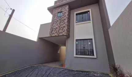 Sobrado com 3 quartos  à venda, 133.00 m2 por R$590000.00  - Oficinas - Ponta Grossa/PR