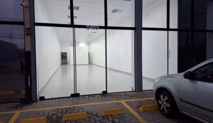 Comercial para alugar, 140.00 m2 por R$6500.00  - Uvaranas - Ponta Grossa/PR