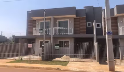Sobrado com 3 quartos  à venda, 100.00 m2 por R$370000.00  - Cara Cara - Ponta Grossa/PR