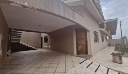 Casa Residencial com 2 quartos  à venda, 145.00 m2 por R$680000.00  - Ronda - Ponta Grossa/PR