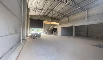 Comercial para alugar, 323.00 m2 por R$7500.00  - Uvaranas - Ponta Grossa/PR