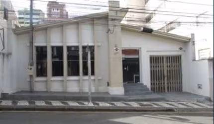 Casa Comercial com 2 quartos  para alugar, 200.00 m2 por R$6000.00  - Centro - Ponta Grossa/PR