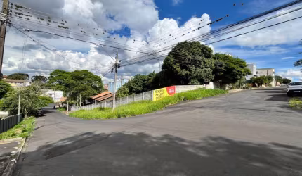 Terreno à venda, 462.00 m2 por R$350000.00  - Centro - Ponta Grossa/PR