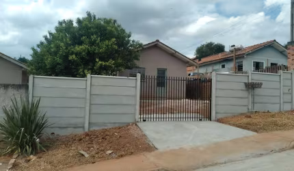 Casa Residencial com 2 quartos  à venda, 41.00 m2 por R$175000.00  - Contorno - Ponta Grossa/PR