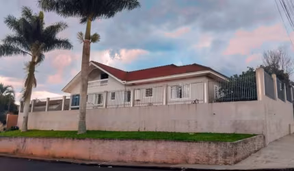Casa Residencial com 4 quartos  à venda, 223.00 m2 por R$1300000.00  - Jardim Carvalho - Ponta Grossa/PR