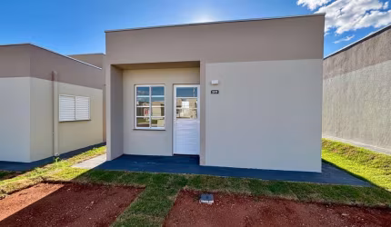 Casa Residencial com 2 quartos  para alugar, 48.64 m2 por R$800.00  - Neves - Ponta Grossa/PR