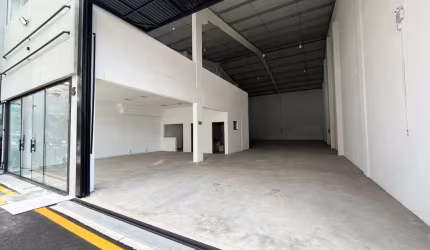 Comercial para alugar, 470.00 m2 por R$9900.00  - Centro - Ponta Grossa/PR