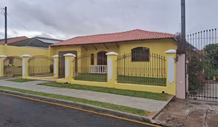 Casa Residencial com 4 quartos  à venda, 182.00 m2 por R$790000.00  - Orfas - Ponta Grossa/PR