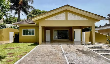 Casa Residencial para alugar, 240.00 m2 por R$5800.00  - Colonia Dona Luiza - Ponta Grossa/PR