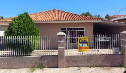 Casa Residencial com 4 quartos  à venda, 234.00 m2 por R$480000.00  - Uvaranas - Ponta Grossa/PR