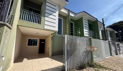 Sobrado com 3 quartos  à venda, 97.93 m2 por R$395000.00  - Uvaranas - Ponta Grossa/PR