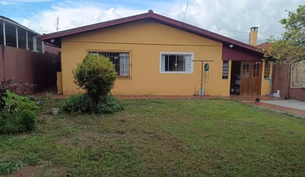 Casa Residencial com 3 quartos  à venda, 230.00 m2 por R$680000.00  - Jardim Carvalho - Ponta Grossa/PR