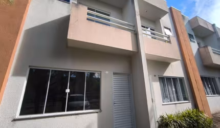 Sobrado com 2 quartos  para alugar, 60.00 m2 por R$1147.00  - Uvaranas - Ponta Grossa/PR