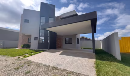 Sobrado com 3 quartos  à venda, 160.00 m2 por R$930000.00  - Uvaranas - Ponta Grossa/PR