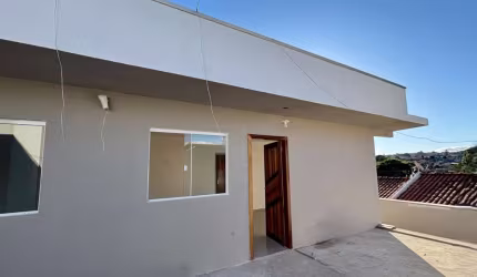 Casa Residencial com 2 quartos  para alugar, 53.00 m2 por R$1000.00  - Nova Russia - Ponta Grossa/PR