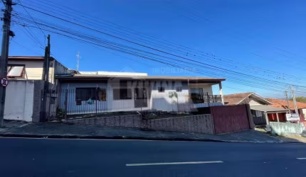 Casa Residencial com 3 quartos  para alugar, 232.00 m2 por R$4000.00  - Centro - Ponta Grossa/PR