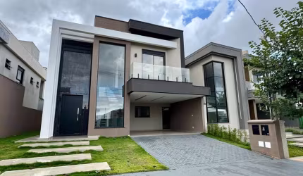 Casa Residencial com 3 quartos  à venda, 218.00 m2 por R$1420000.00  - Jardim Carvalho - Ponta Grossa/PR