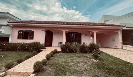 Casa Residencial com 3 quartos  à venda, 174.98 m2 por R$790000.00  - Orfas - Ponta Grossa/PR