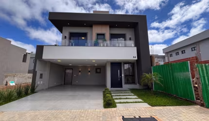 Casa Residencial com 3 quartos  à venda, 181.00 m2 por R$1090000.00  - Uvaranas - Ponta Grossa/PR