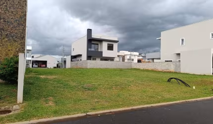 Terreno à venda, 200.00 m2 por R$195000.00  - Uvaranas - Ponta Grossa/PR