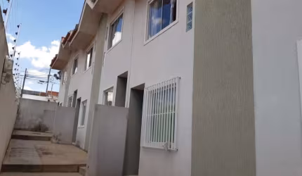 Sobrado com 2 quartos  à venda, 50.85 m2 por R$220000.00  - Neves - Ponta Grossa/PR
