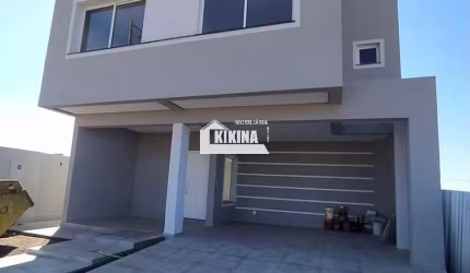 Sobrado com 3 quartos  à venda, 195.00 m2 por R$750000.00  - Uvaranas - Ponta Grossa/PR